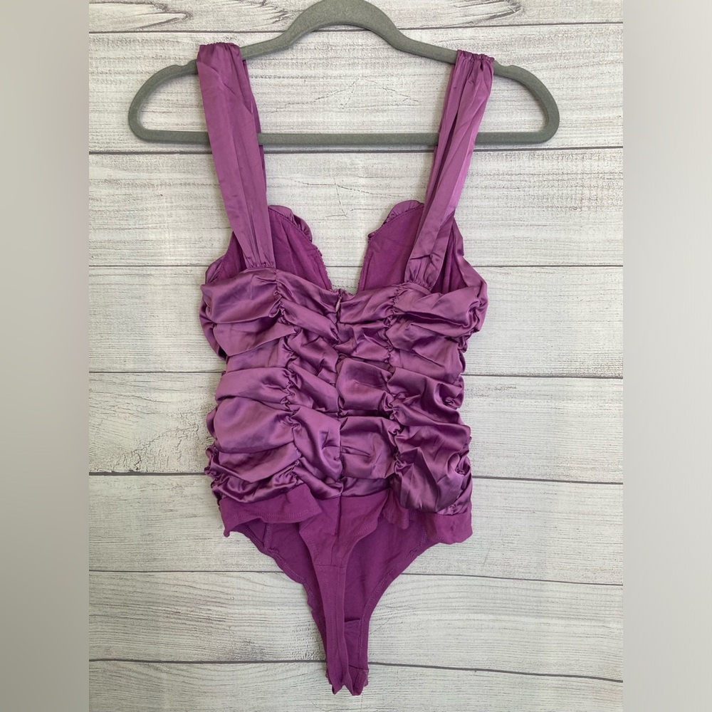 Emory Park | NWT Women’s Sleeveless Ruched Bodysuit - Picture 5 of 9